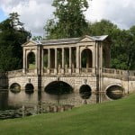 (*) puente palladino en Stowe Park.