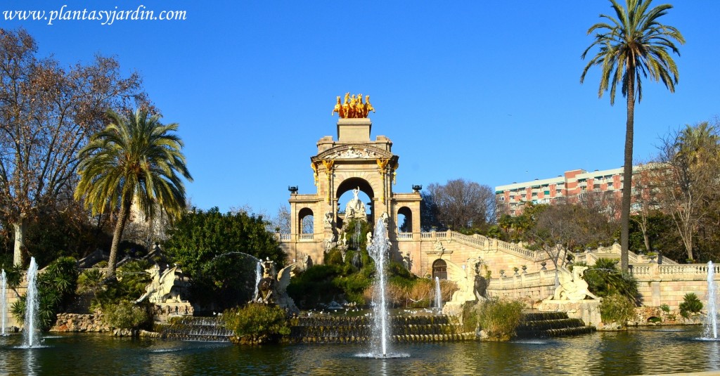 Cascada decimonónica del Parque de la Ciutadella, diseñada por Josep Fontsère en 1875