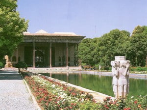 Palacio Chehel sotoon en Isfahan, Iran. 1647. Foto: Wikipedia.